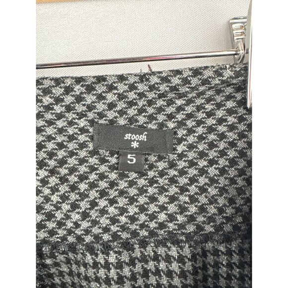 Stoosh Womens Houndstooth Mini Skirt Size 5 Polyester Blend Black & White - Picture 5 of 5